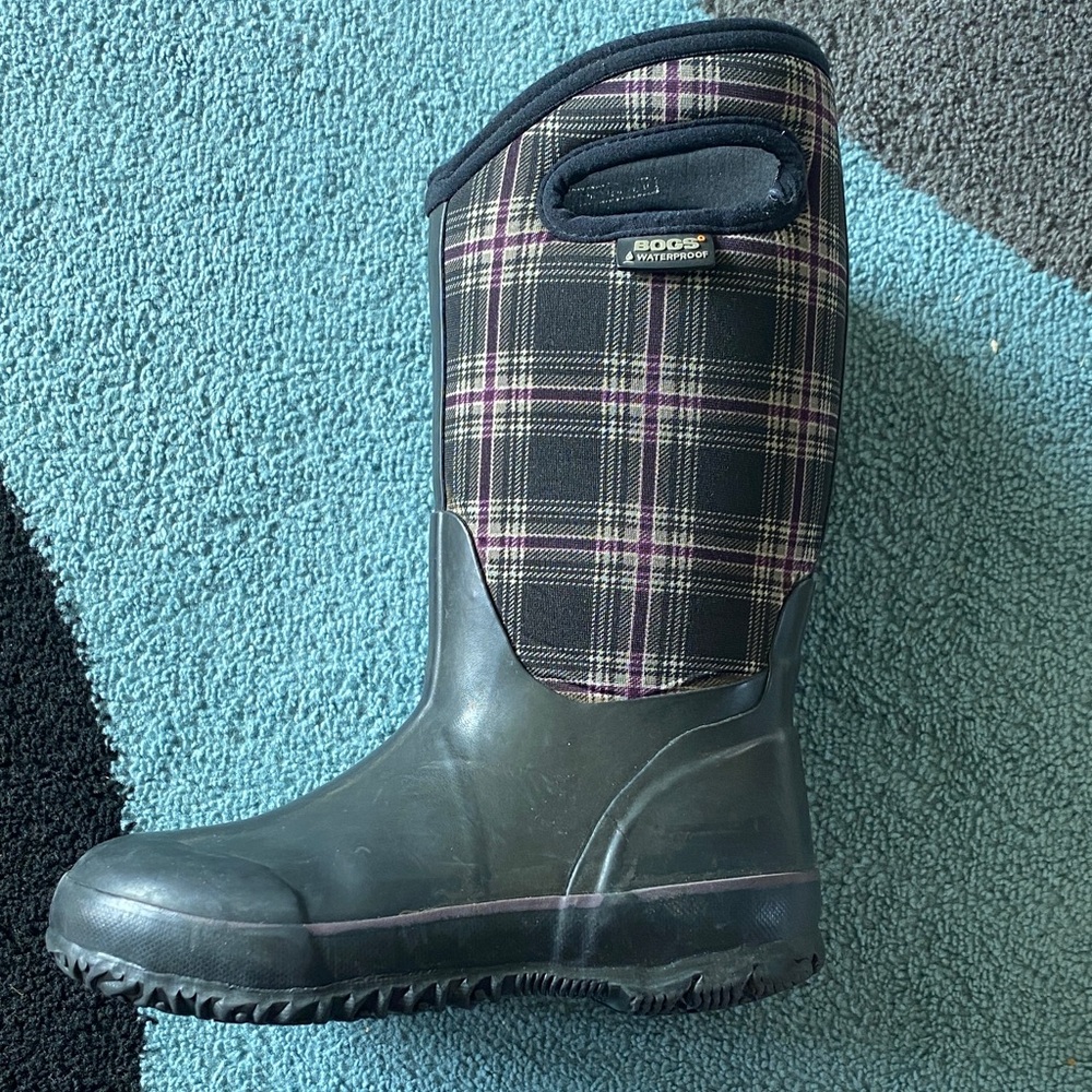 Bogs Black and Purple Plaid Boots